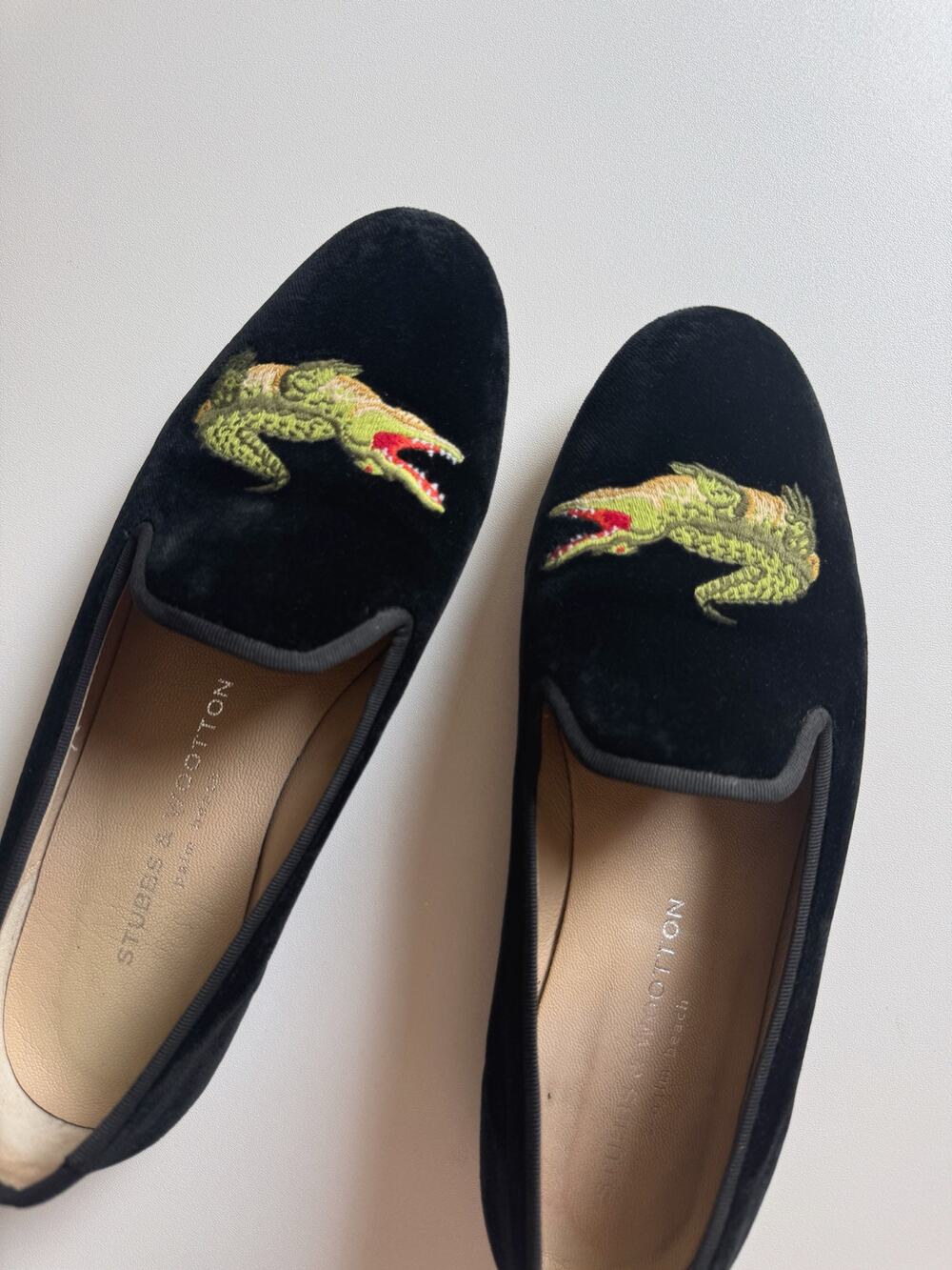 Stubbs & Wootton Black Velvet Embroidered Alligator Slipper Loafers Size 8.5